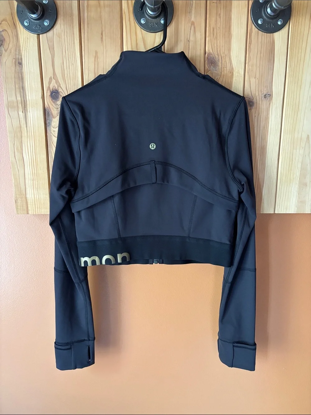 lululemon athletica 2010 special edition black cropped define jacket.